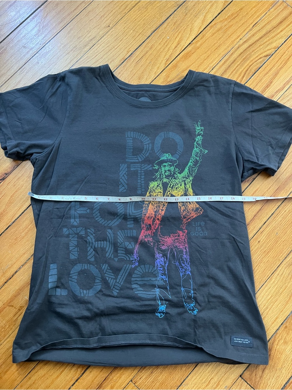 Blackish Graphic Tee - Do it for the love - Picture 5 of 9